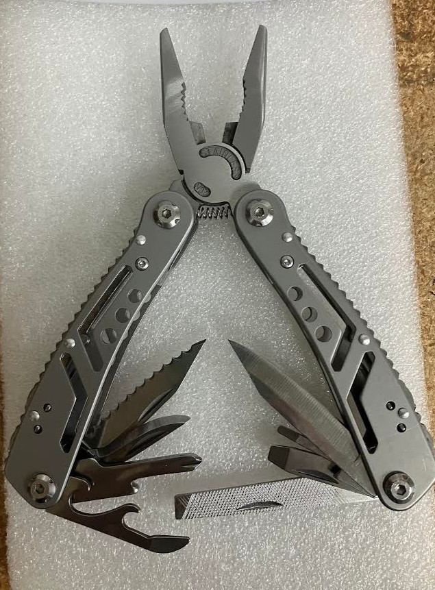 Multi Tool Pliers Stainless Steel 24-in-1 Multipurpose Pocket Tool Portable NIB