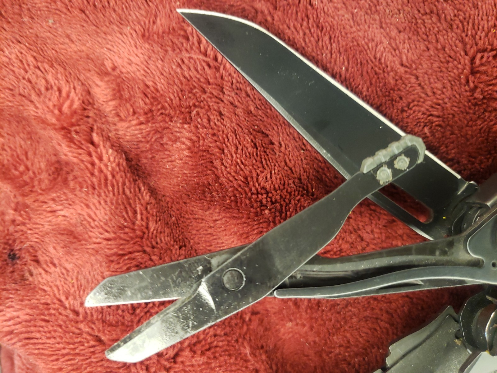 Leatherman Surge Black Multi Tool with Saw not File SANDI Engraved