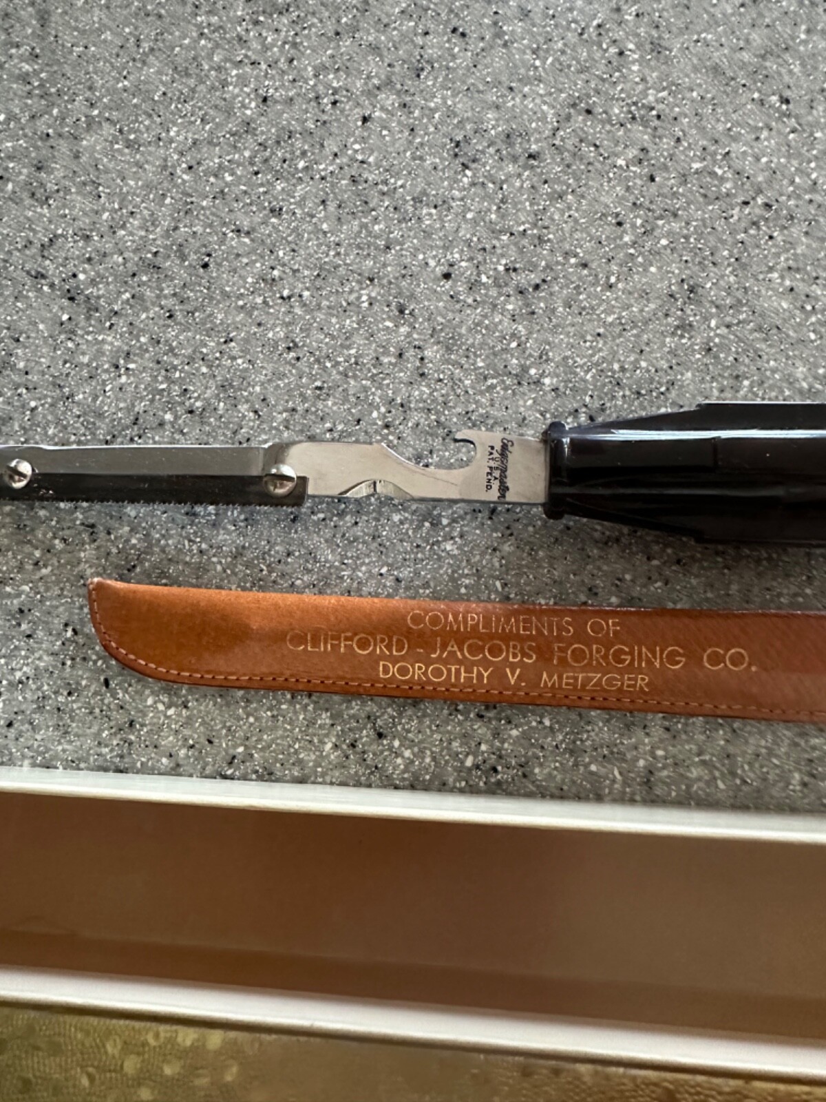 RARE vintage EDGE MASTER multi~tool/screwdriver, saw,bottle opener,knife~MIB/NOS