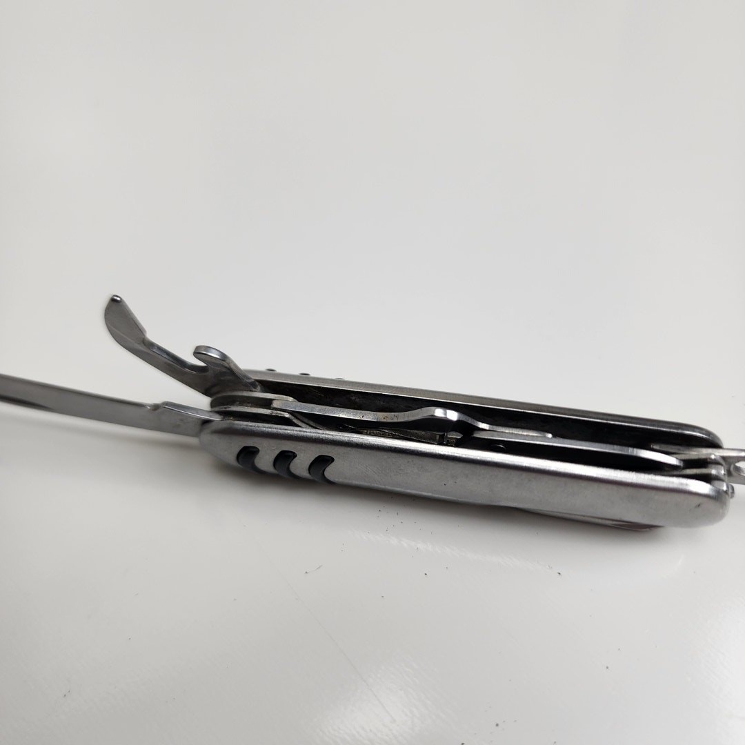 VTG 7in1 Multi 3 inch Rubber Grips Outdoor Stainless Steel Utility Camping Tool