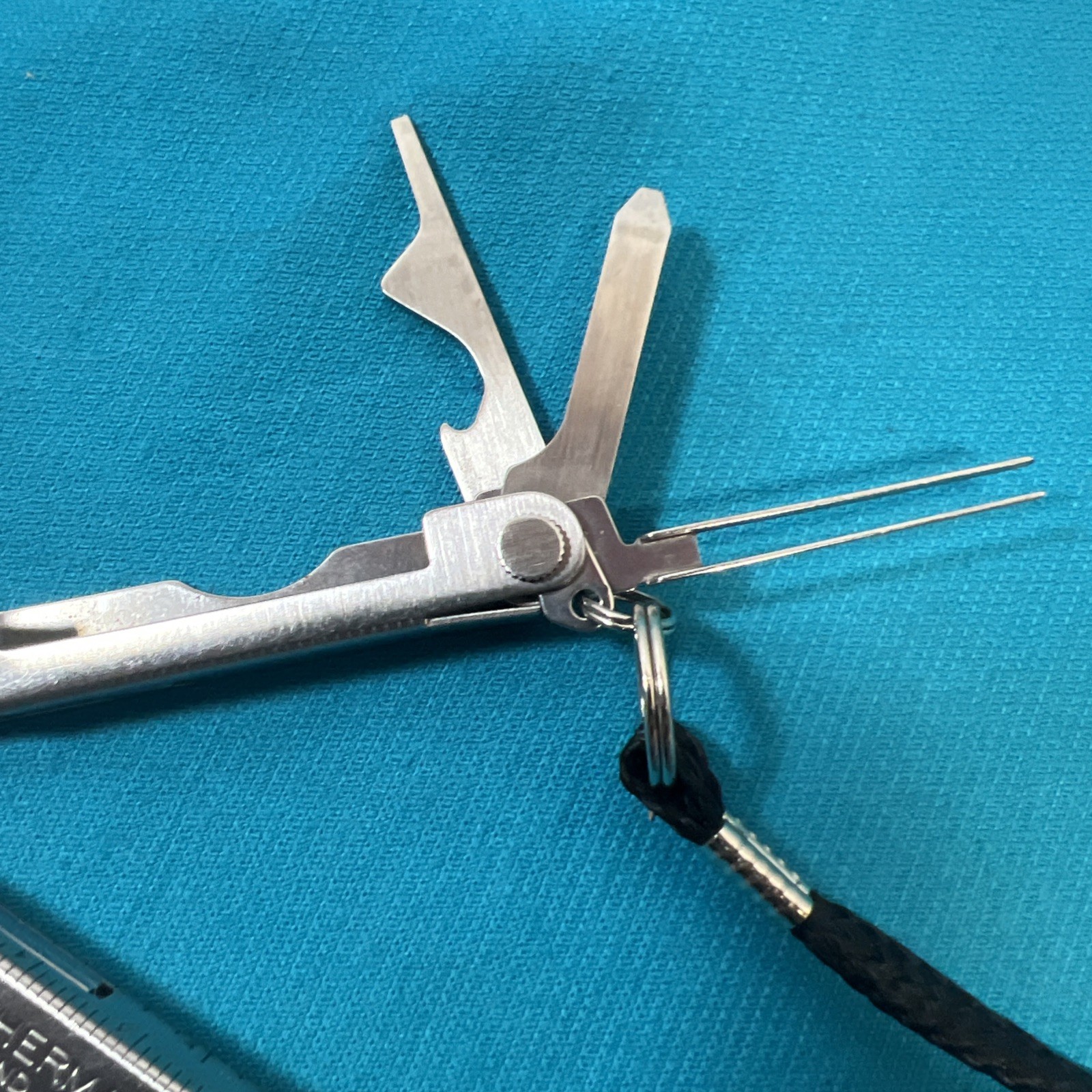 Leatherman Micra Multi-Tool Knife, Scissors- Stainless Steel Very Good Condition