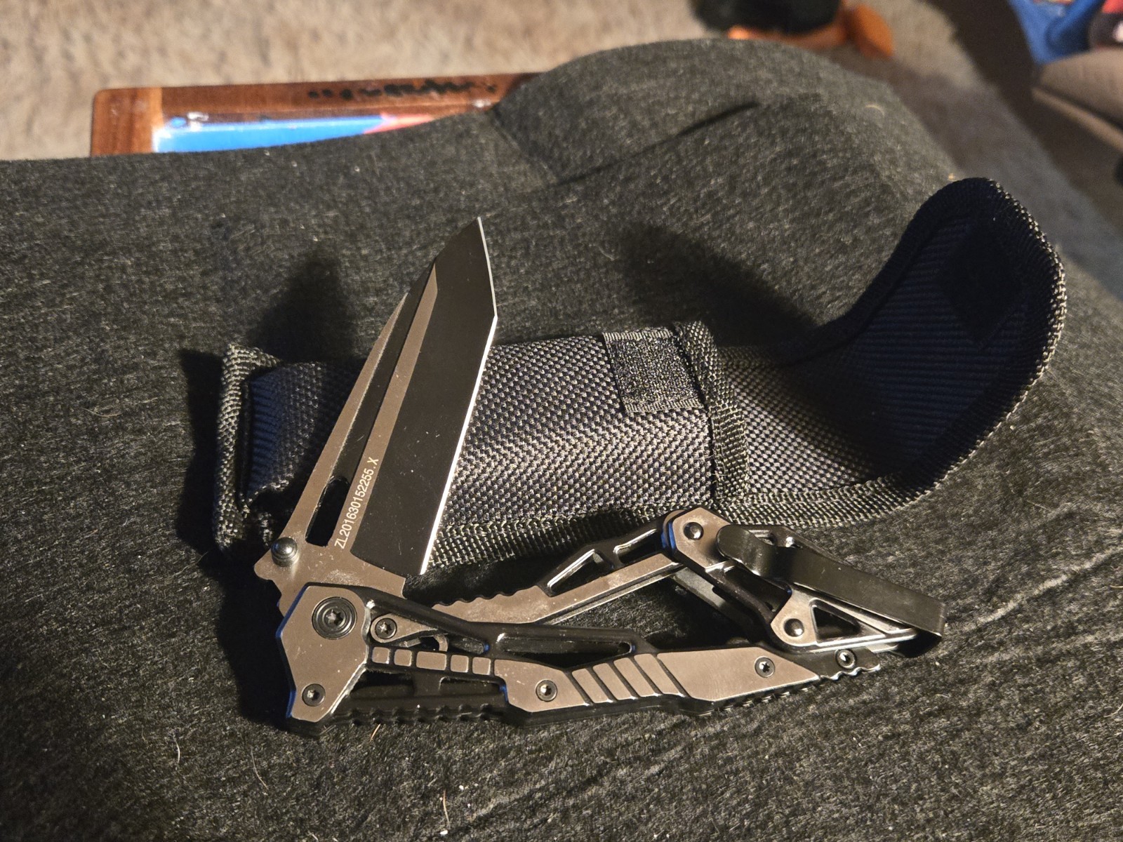 JINJUNLANG Multi-Tool Straight Edge Steel Knife Black Silver