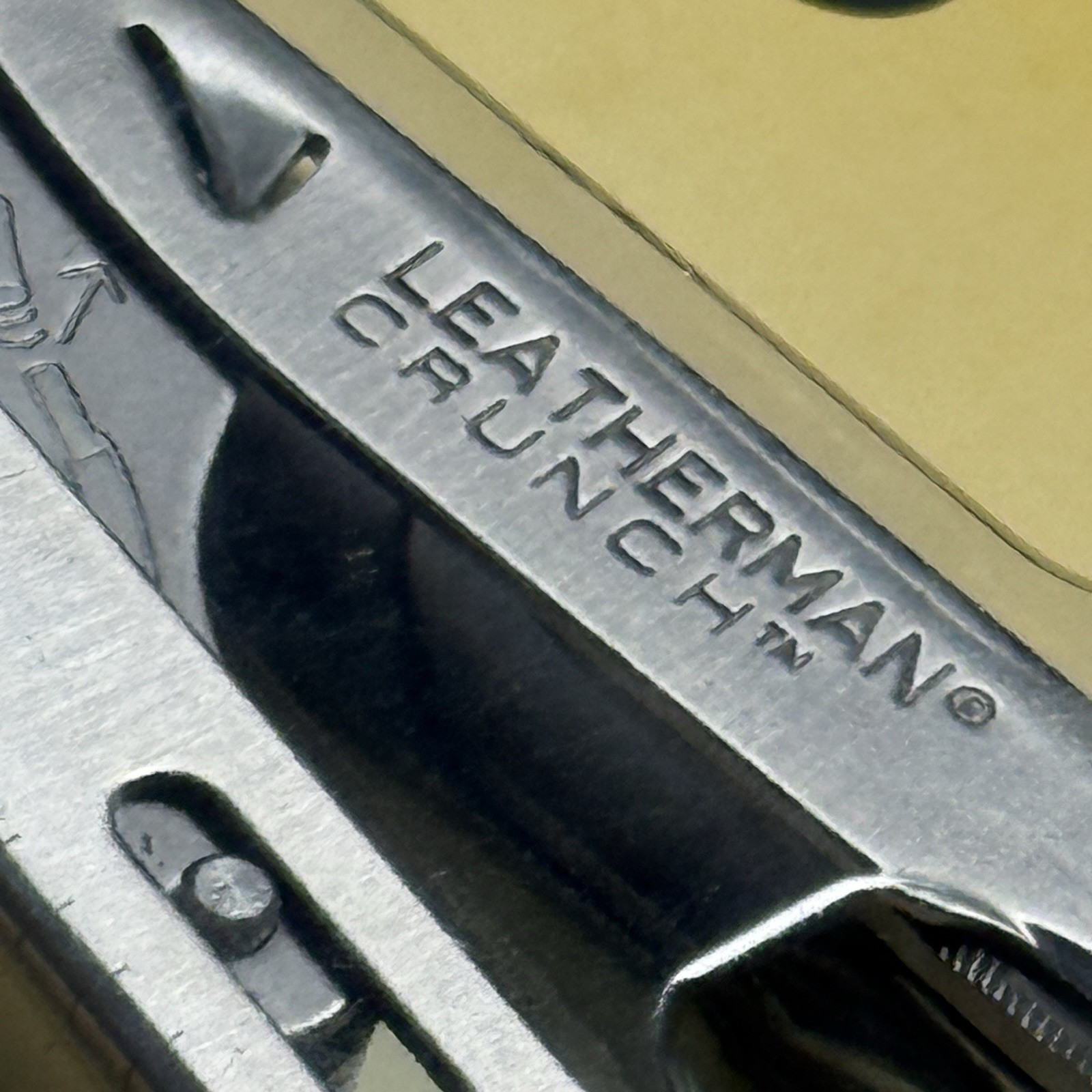 Leatherman Crunch multitool. Early Run PAT PEND. Great for collection. Read Full