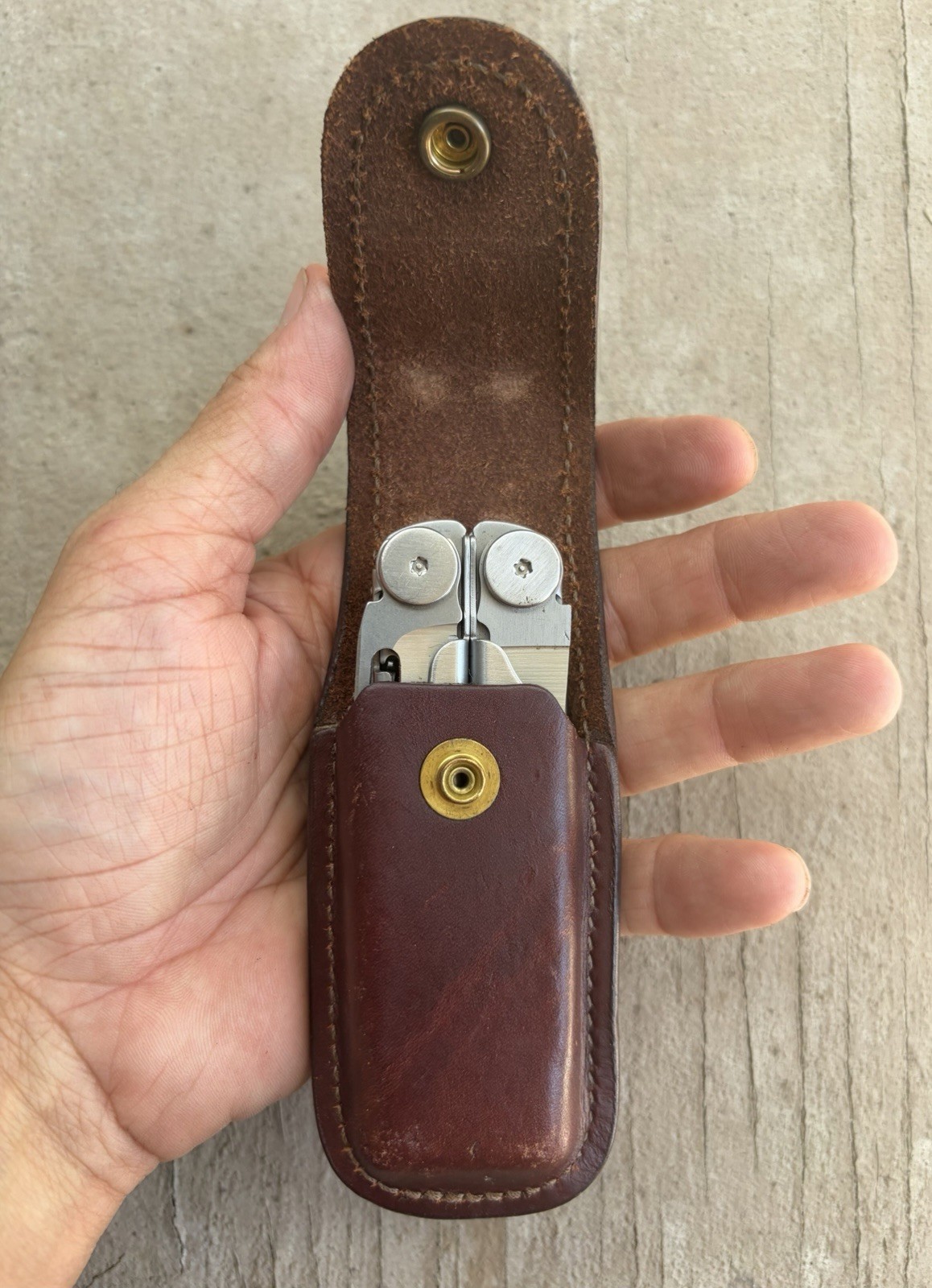 LEATHERMAN WAVE STAINLESS STEEL FOLDING MULTI TOOL IN LEATHER POUCH/CASE, EXC