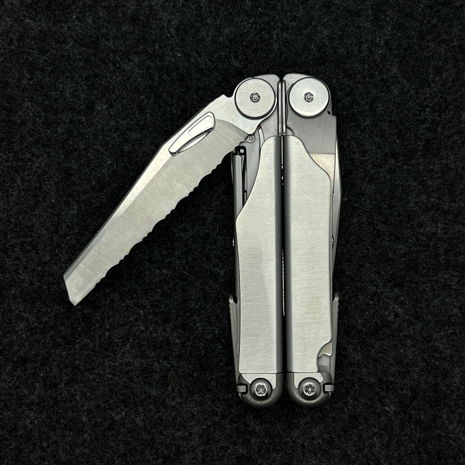 Aluminum Alloy Thumb Grip Easy open push button For Leatherman Wave Accessories