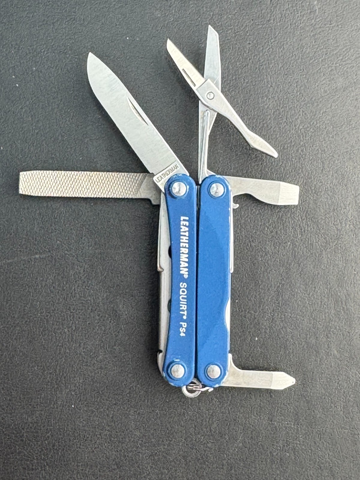 Leatherman Squirt PS4 Multi Tool, Knife, Pliers – Blue