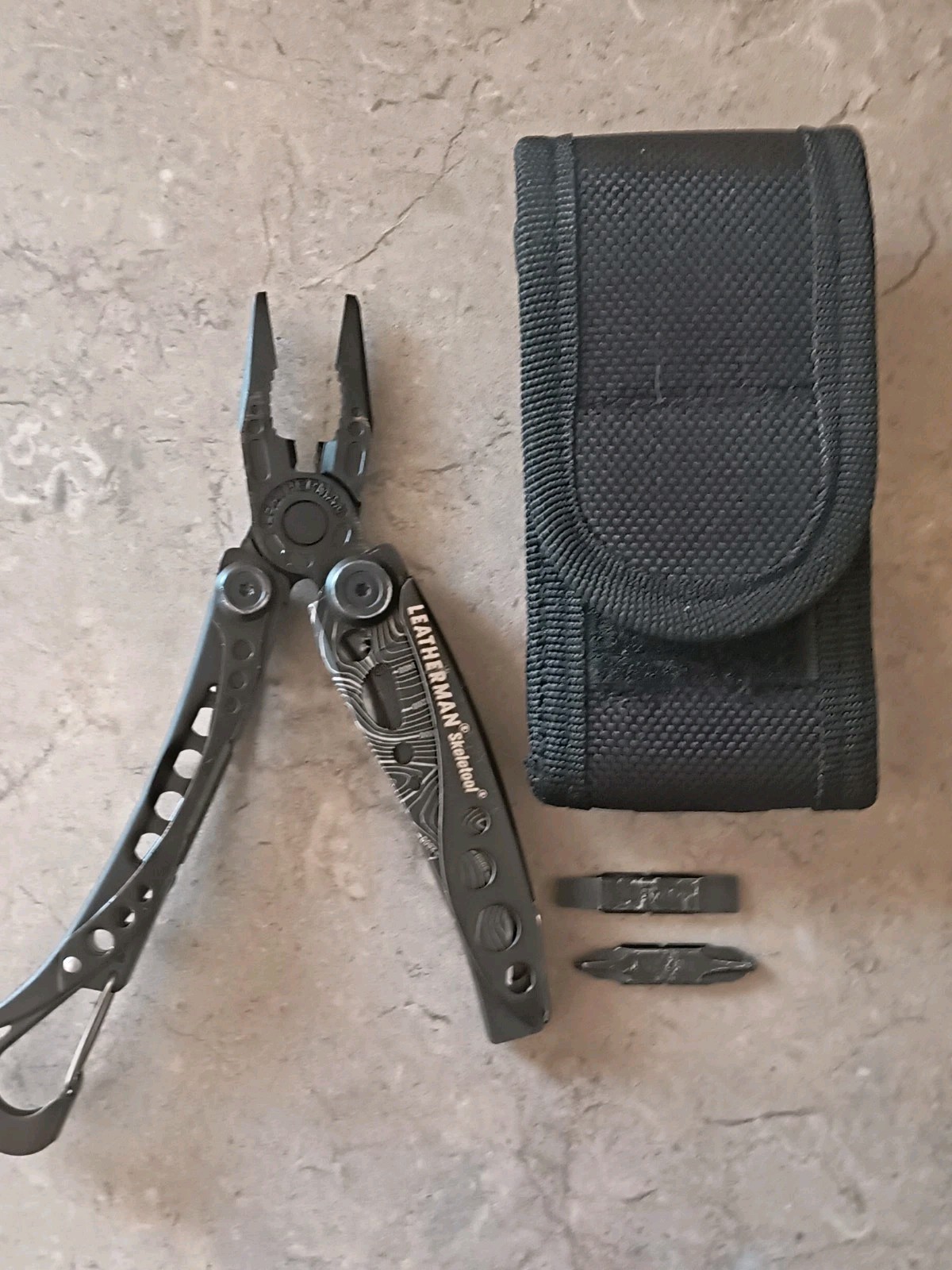 Leatherman Skeletool Multi-Tool Black Topo/Nylon Sheath