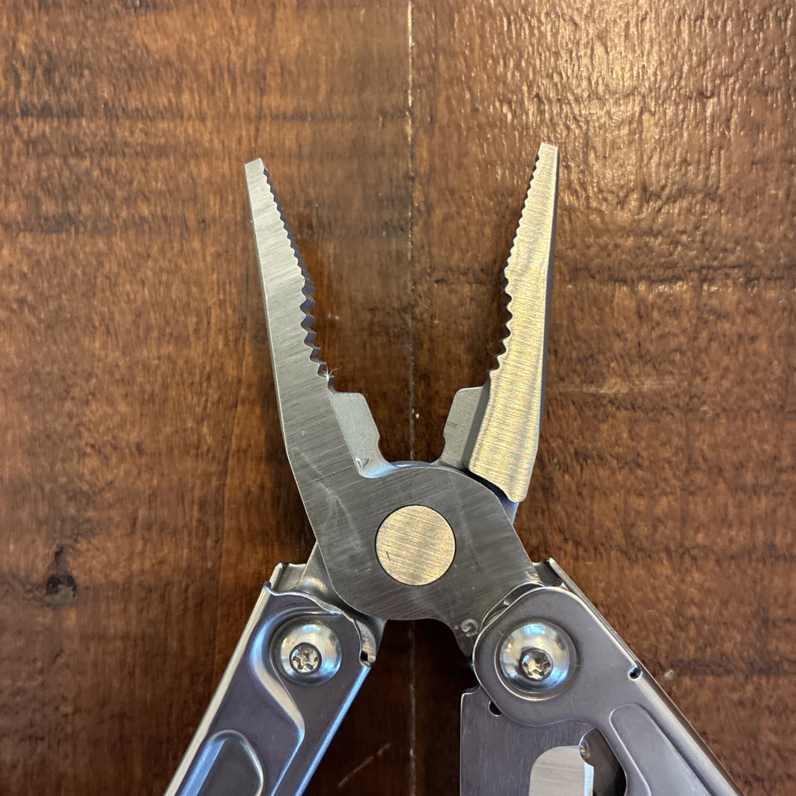Leatherman Rev Multi-Tool “Nucor Decatur” – Nice!