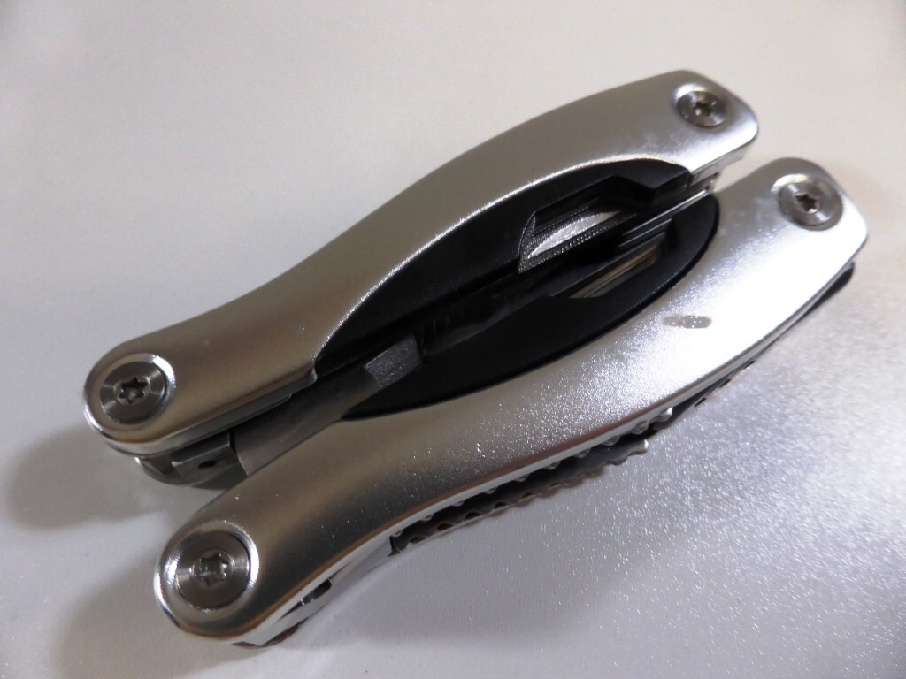 Multi Tool Multi Tool Outdoor Pocket Knife Camping Tool Tool B