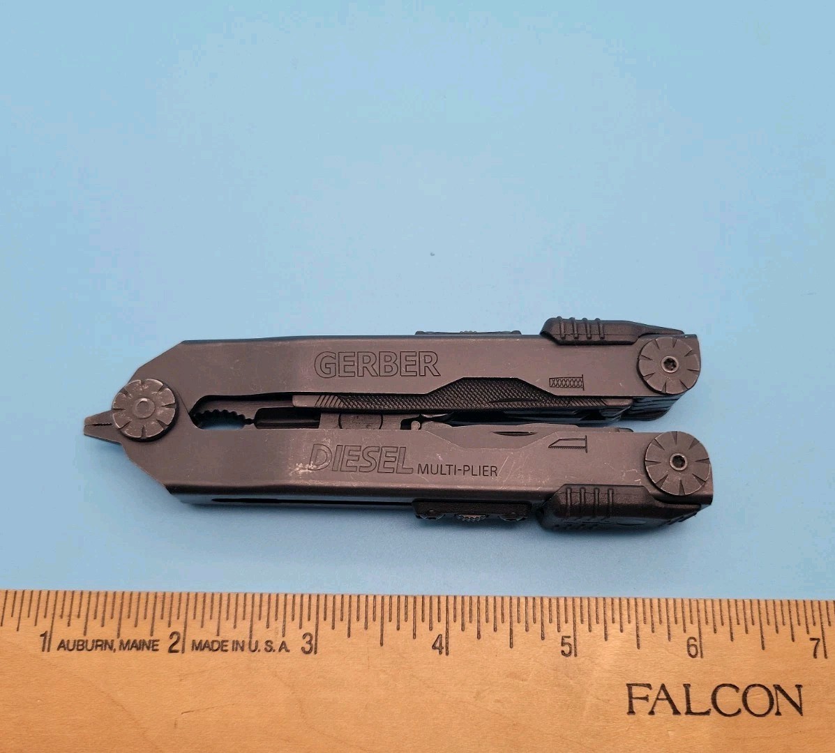 Gerber Diesel Multi-Tool – BLACK – Pliers, Knife, Scissors, Screwdrivers, Saw