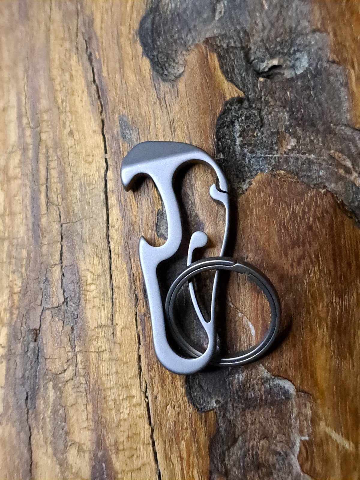 Pro Mini Minimalist Titanium Carabiner Keychain With 20mm Titanium Keyring