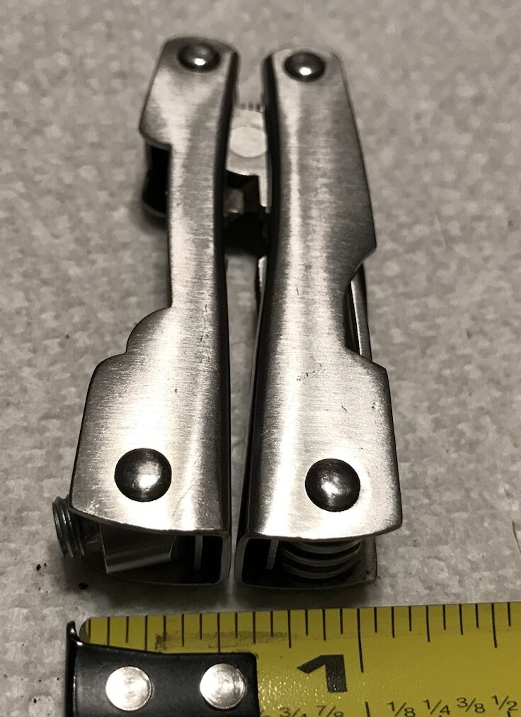 Unbranded Stainless Multi-purpose Tool Kit. 5-tool, Spring Loaded
