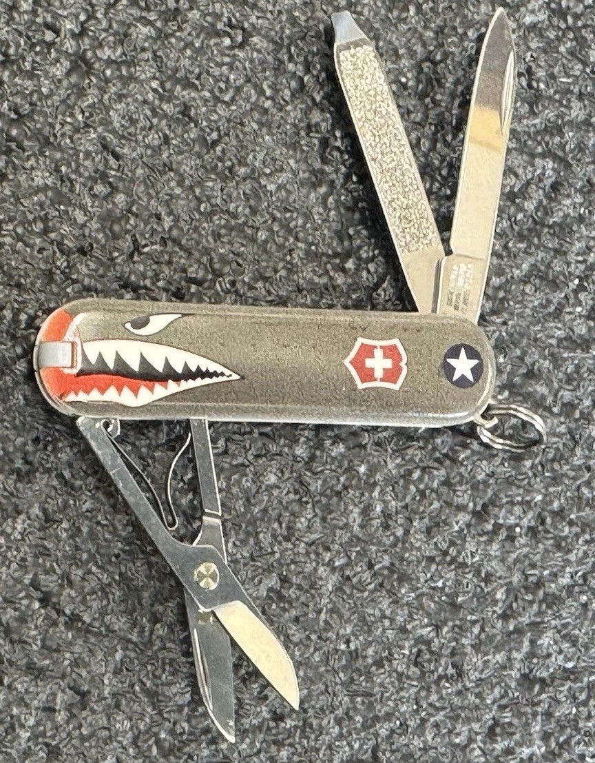 Victorinox Classic SD “Warhawk”58mm Swiss Army Knife Keychain w/WW2 Style Design