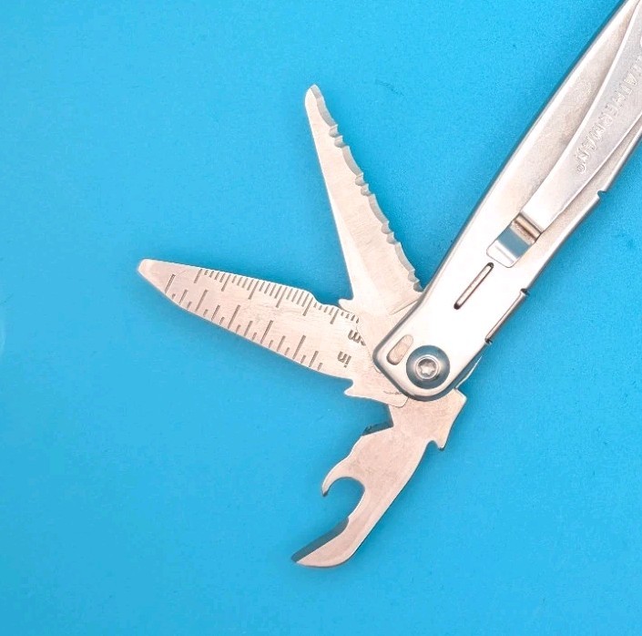 Leatherman Rev 3.8″ Multi-Tool, Stainless!