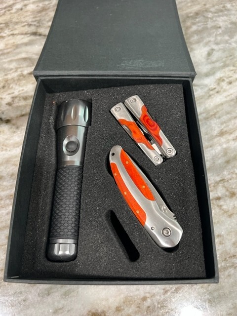 Blackstone 3″ Pocket Knife With Flashlight Knife Sheath Multitool NEW