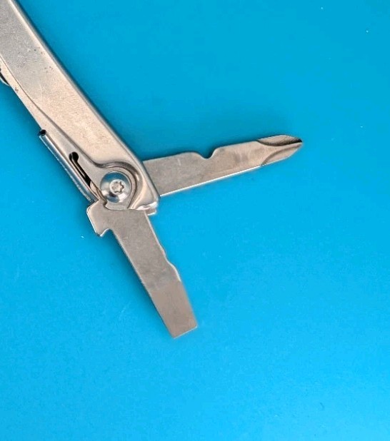 Leatherman Bolster 13 Tool Stainless Steel Multi-Tool!