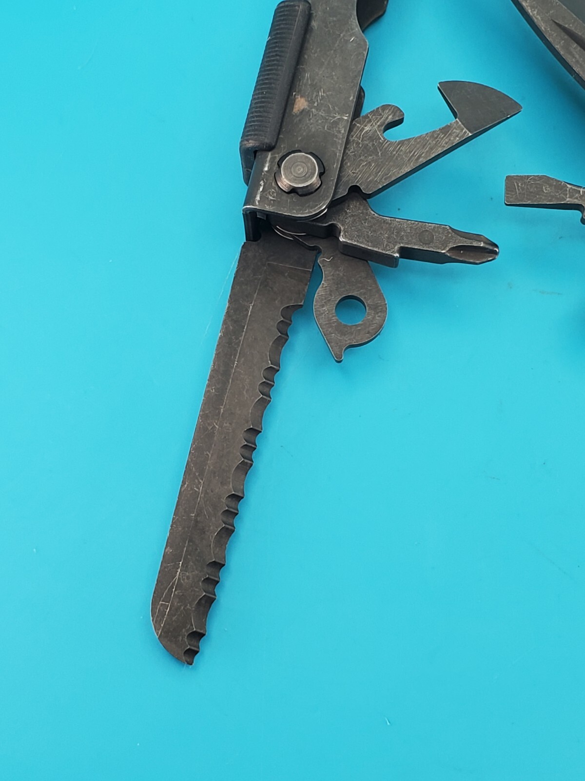 Gerber MP600 Black Oxide Multi-Tool Needle Nose Pliers!