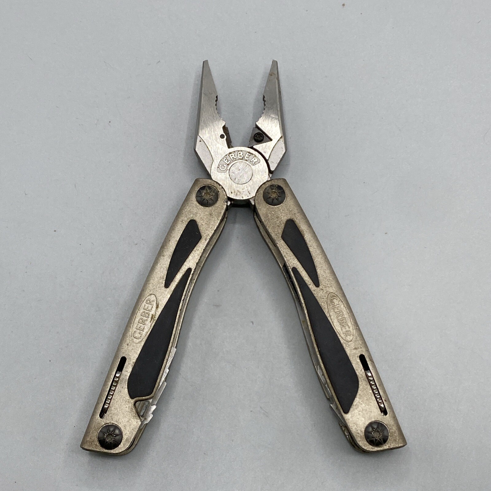 Gerber Multi-Plier 800 Legend with Sheath – Silver