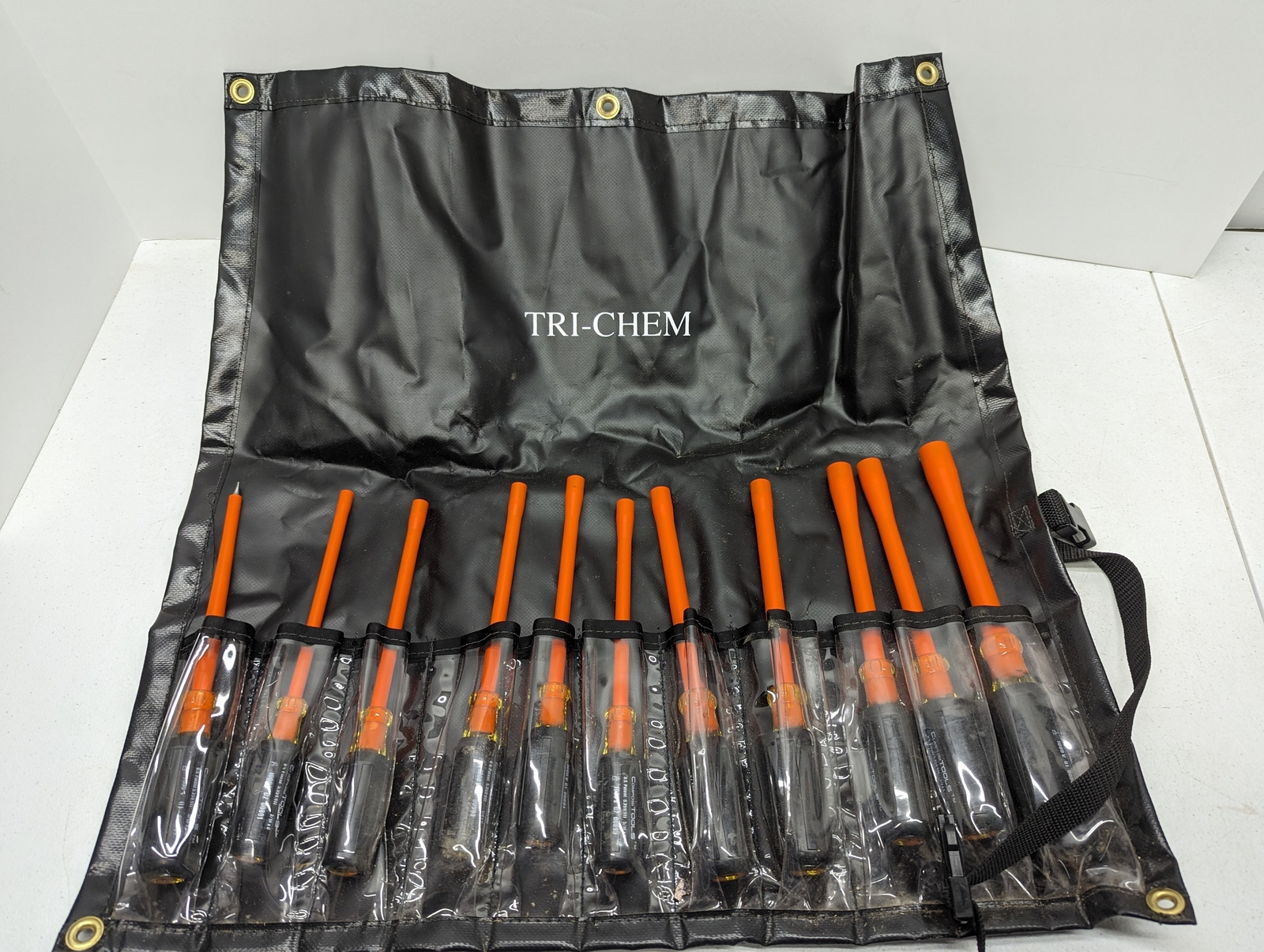TRI-CHEM Insulated Tool Kits Tool Pliers Screwdrivers Rubber Gloves OB405-1