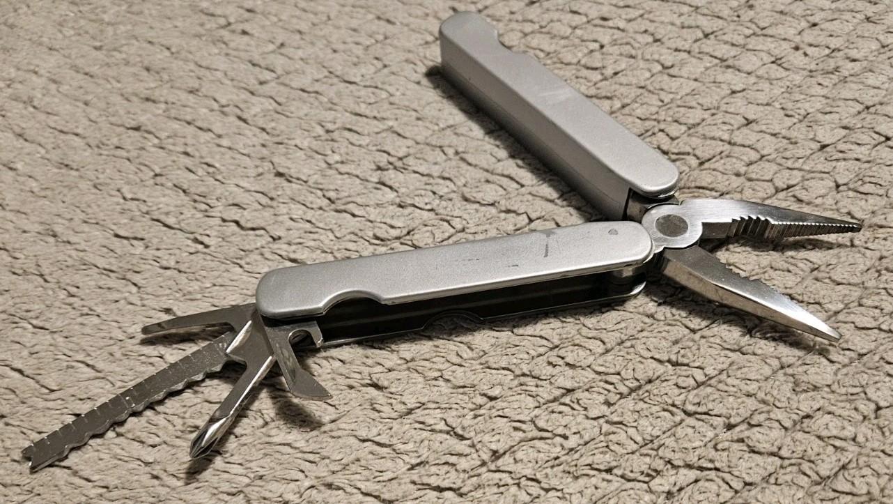 Multi Tool 4 Inches Silver