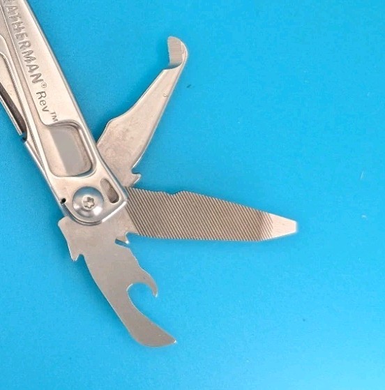 Leatherman Rev 3.8″ Multi-Tool, Stainless!
