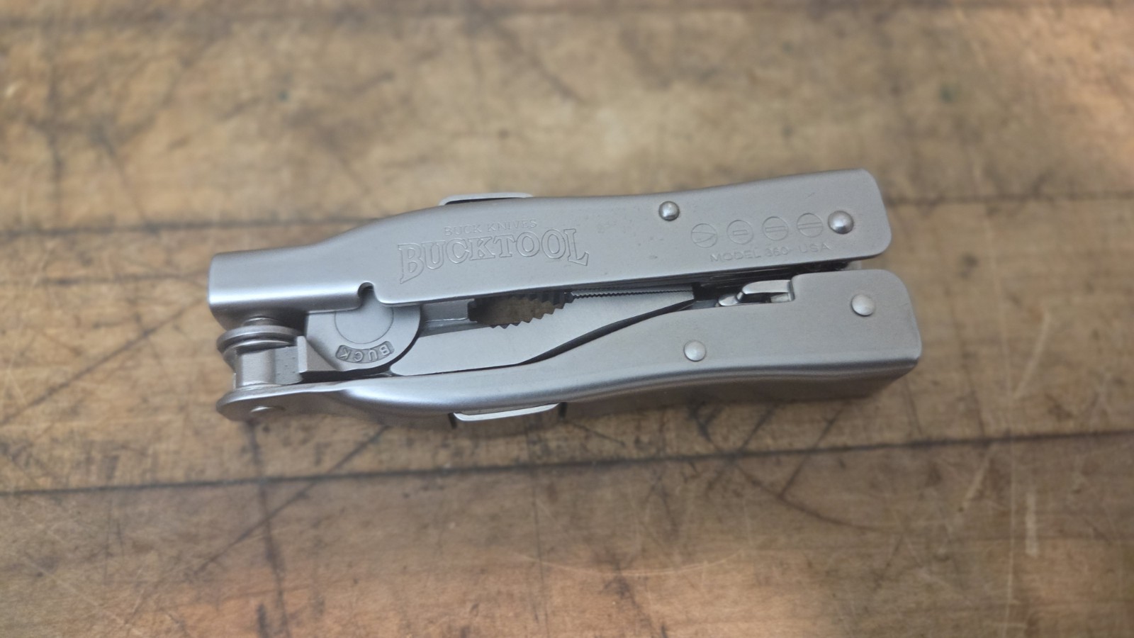 Vintage 1998 – BUCK KNIVES BUCKTOOL – MODEL 360 USA NICE!