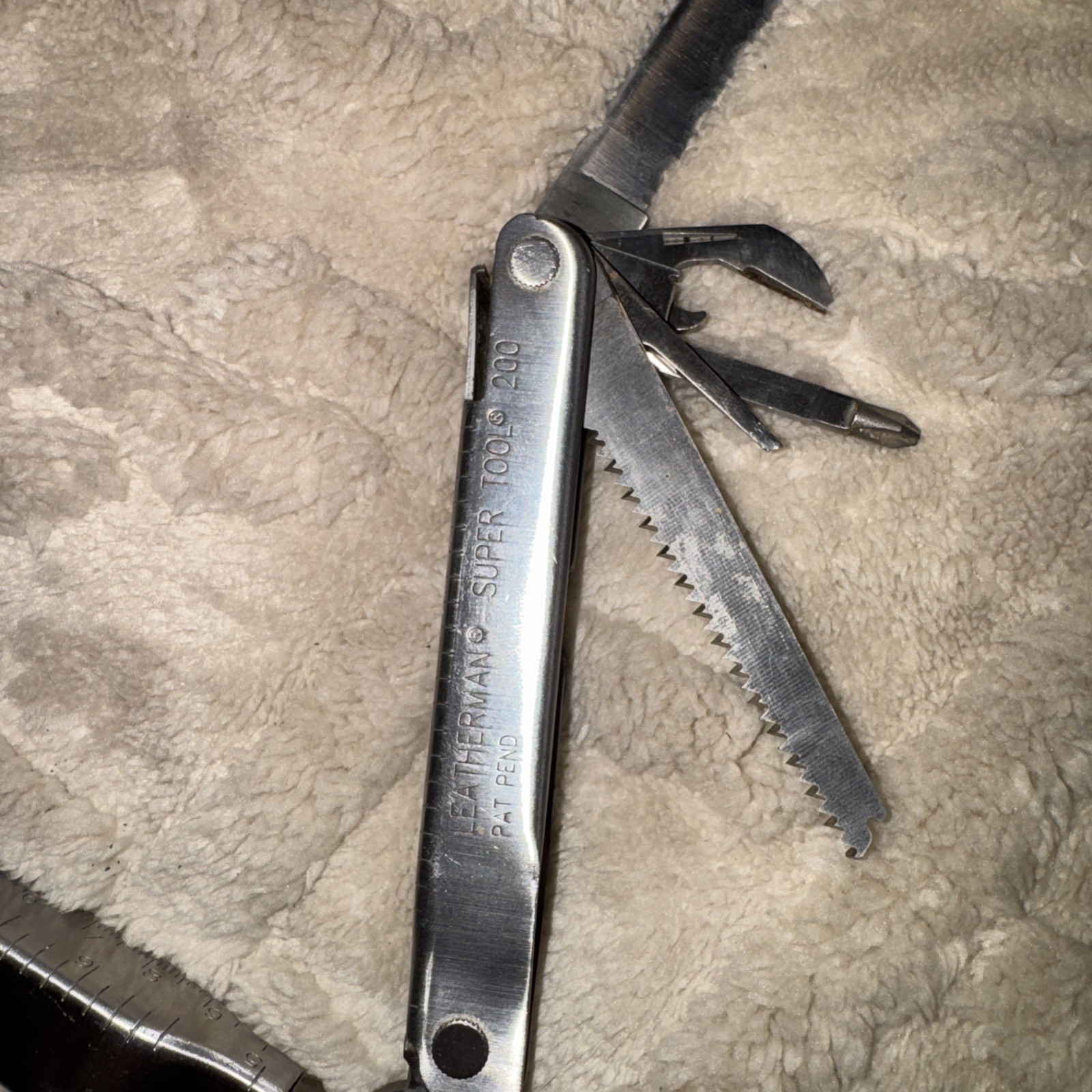 Leatherman Super Tool 200 Multi-Tool Knife w/ Sheath – Pat Pend