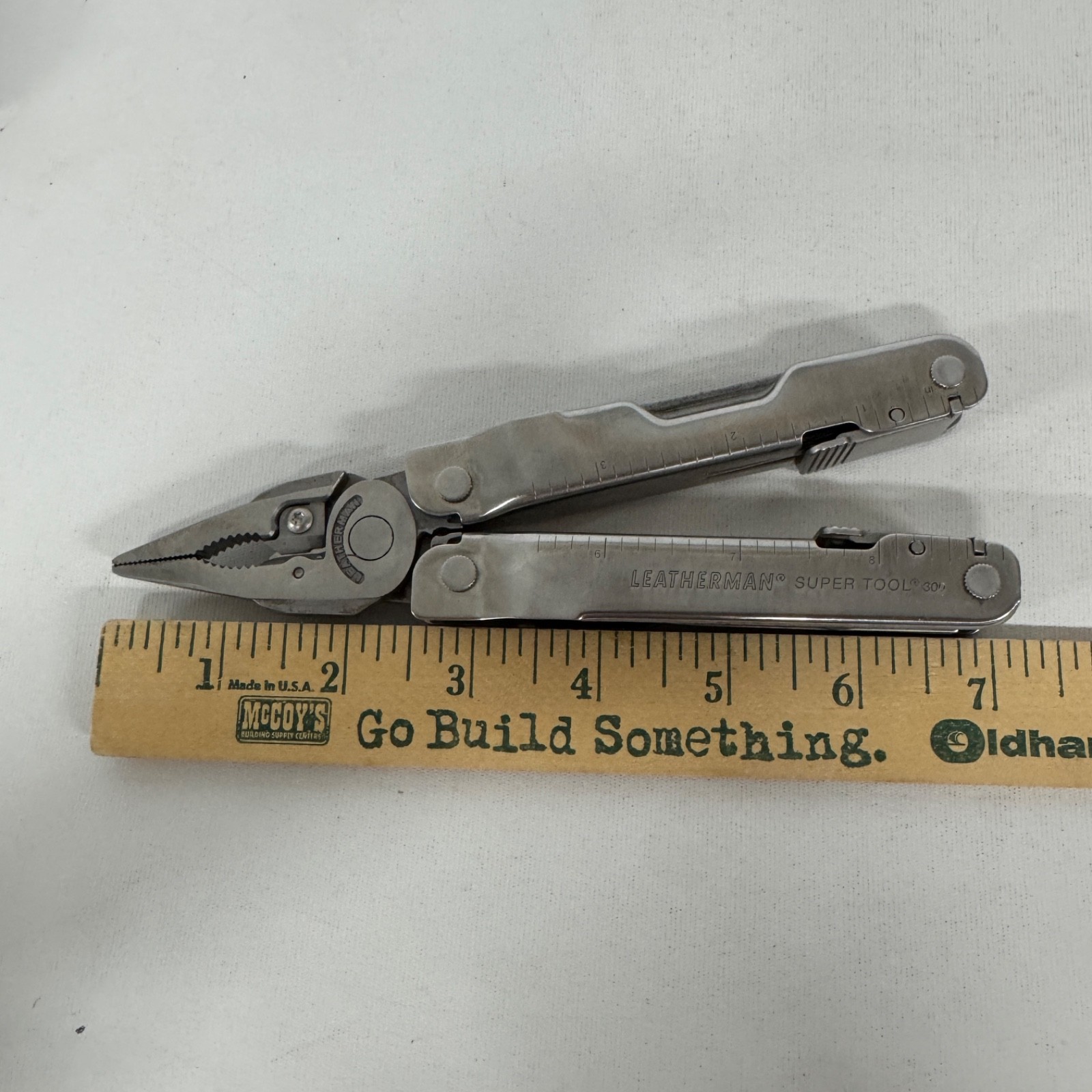 Leatherman Supertool Super Tool 300 Pliers Stainless Steel Multi Tool w/ Sheath