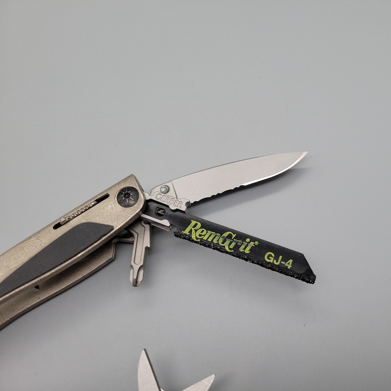 GERBER 800 LEGEND MULTI TOOL MULTI-PLIER: CARBIDE CUTTERS PLIERS KNIFE REMGRIT