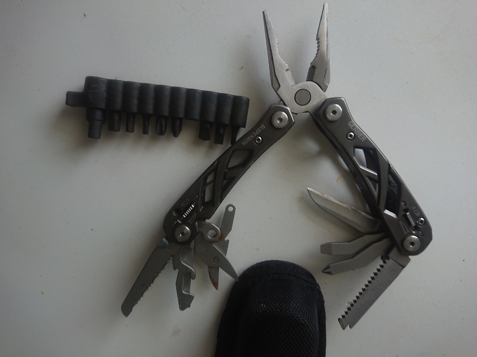 Gerber Suspension Multi-tool Pliers with Sheath and Bits