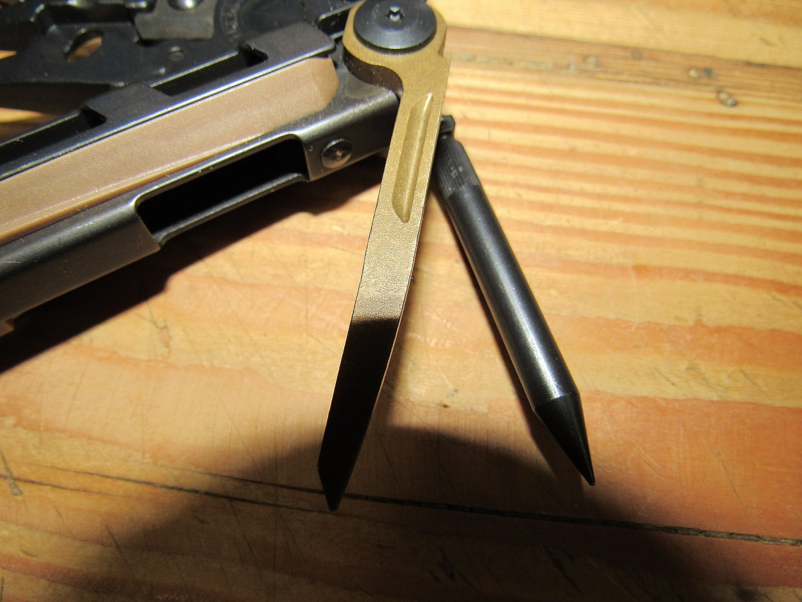 Leatherman MUT EOD Black multi tool Brown/Tan VERY GOOD CONDITION