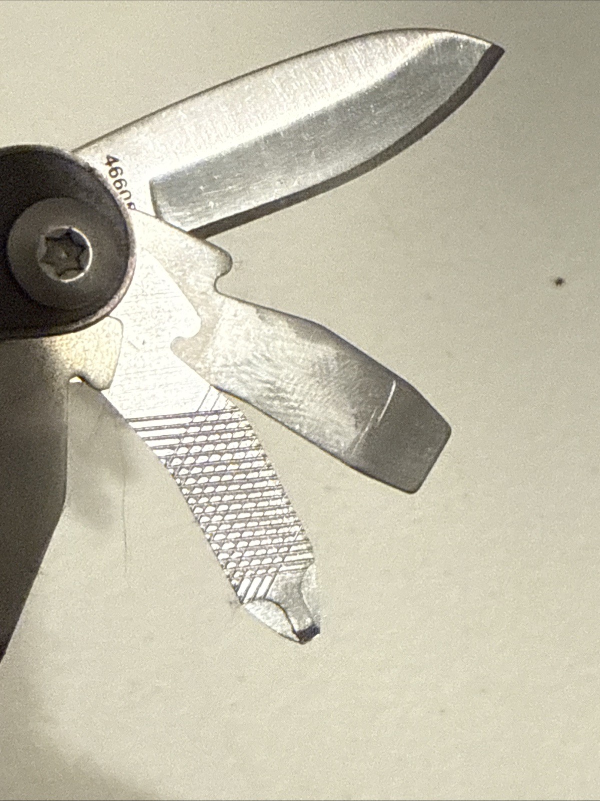 Gerber Curve multi-tool, silver and gray