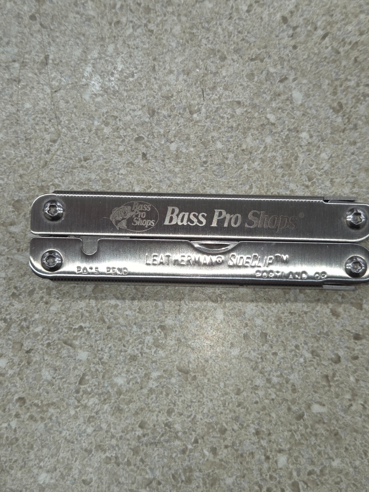 Leatherman SideClip Bass Pro Shops Multi Tool ~ Rare ~ Pre-Owned ~ NICE!! LOOK!!