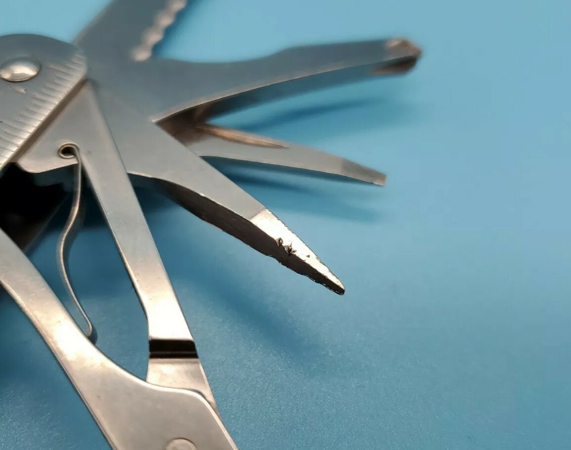Victorinox (Swiss Army) Swiss Tool Multi Tool w/ Sheath – 1998 Version Pliers