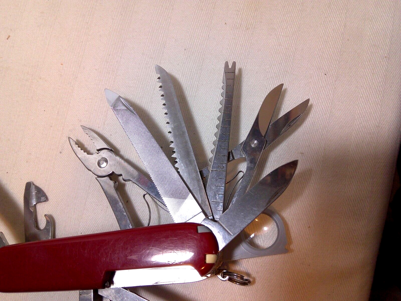 VICTORINOX SWISS MADE STAINLESS OFFICIER SUISSE MULTITOOL KNIFE 21 TOOLS