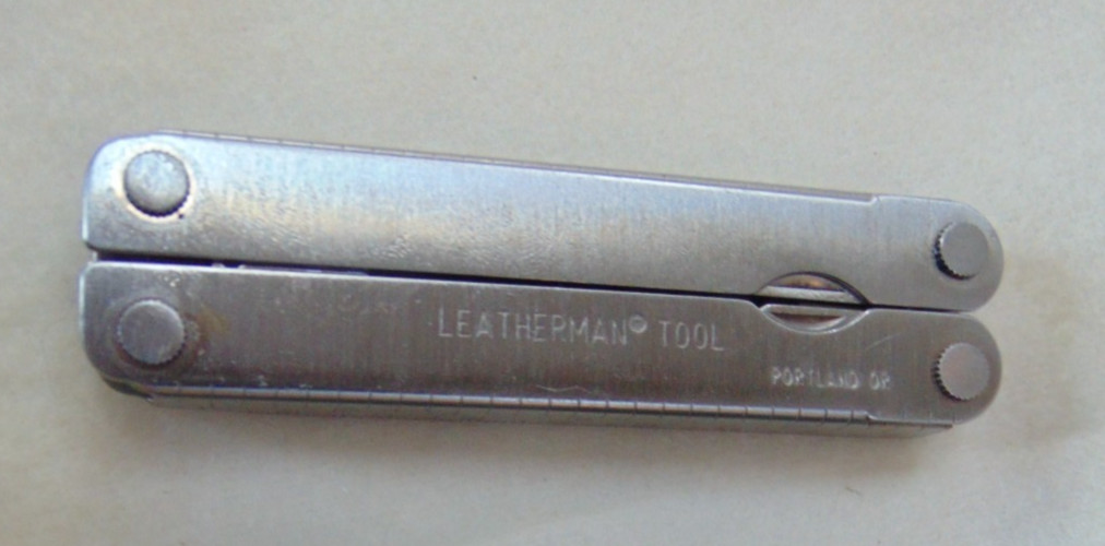 Vintage Leatherman USA Tool w/sheath, 08-98, Very good cond., free U.S. shipping