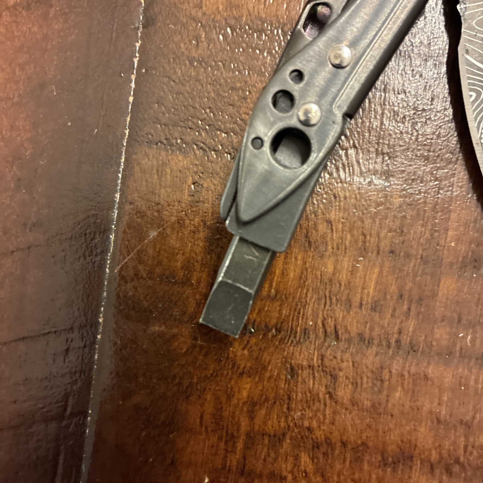 Leatherman Skeletool Multi-Tool – Topo – Black – Nice!