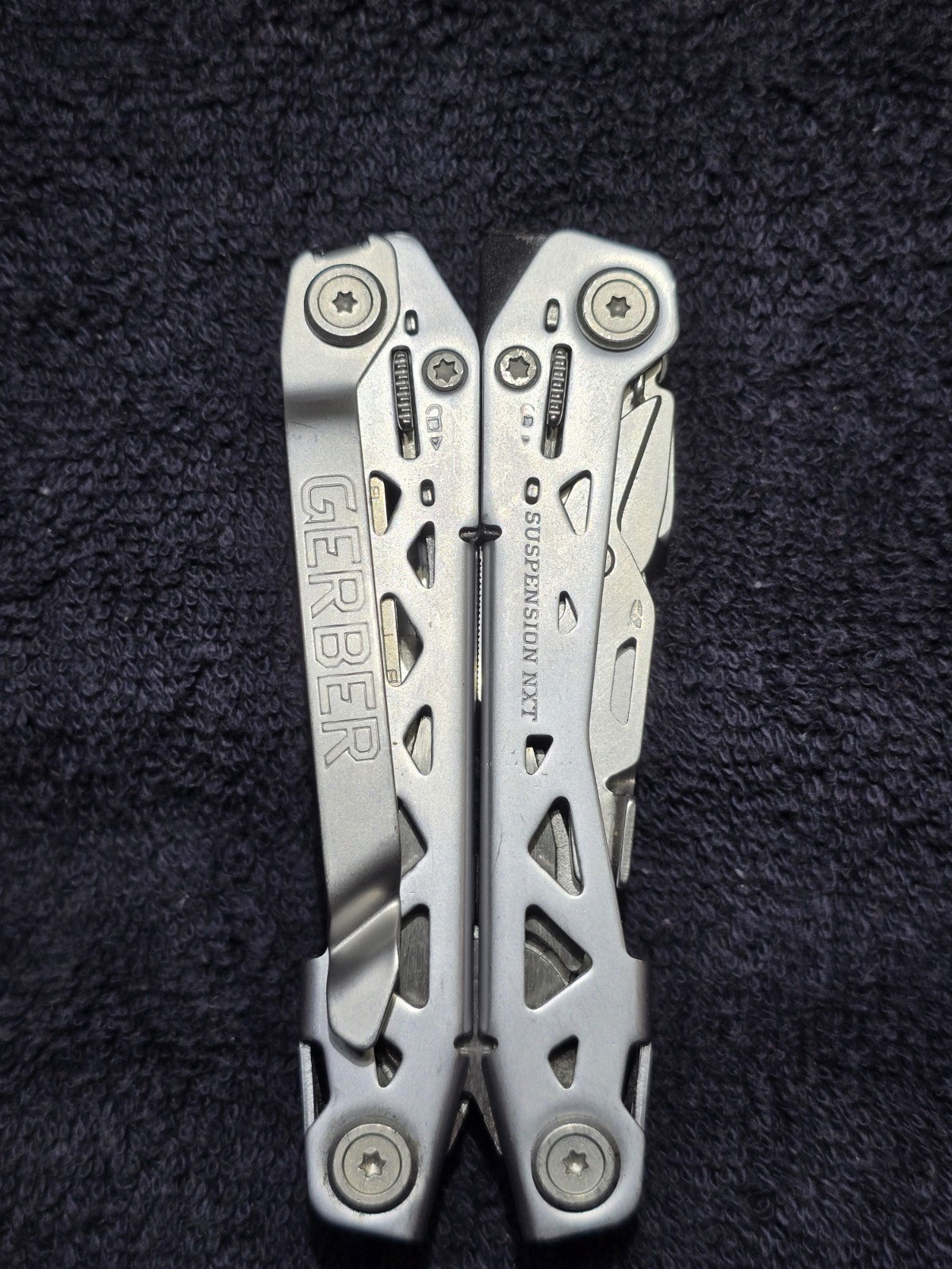 **Free Shipping!** Gerber 15 in 1 Multi-Tool with Pocket Clip