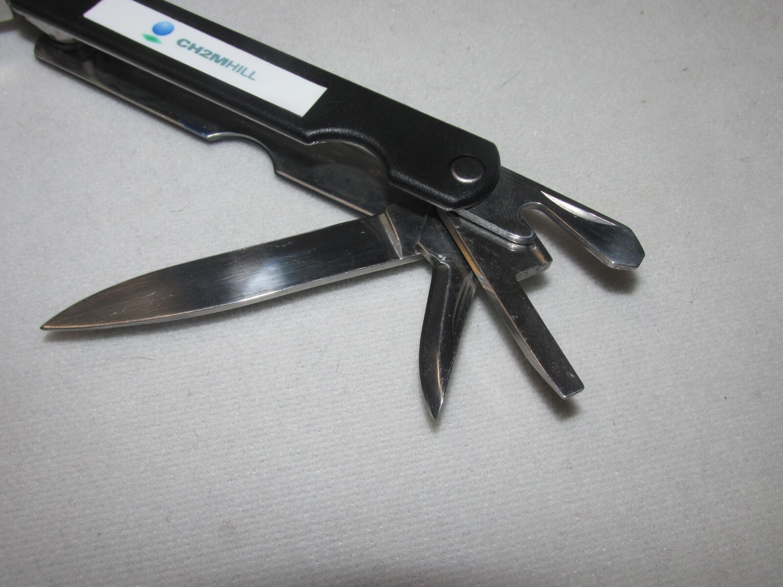 9 Tool Handheld Multi Tool * Unbranded * Pliers Knife Ruler Screwdriver