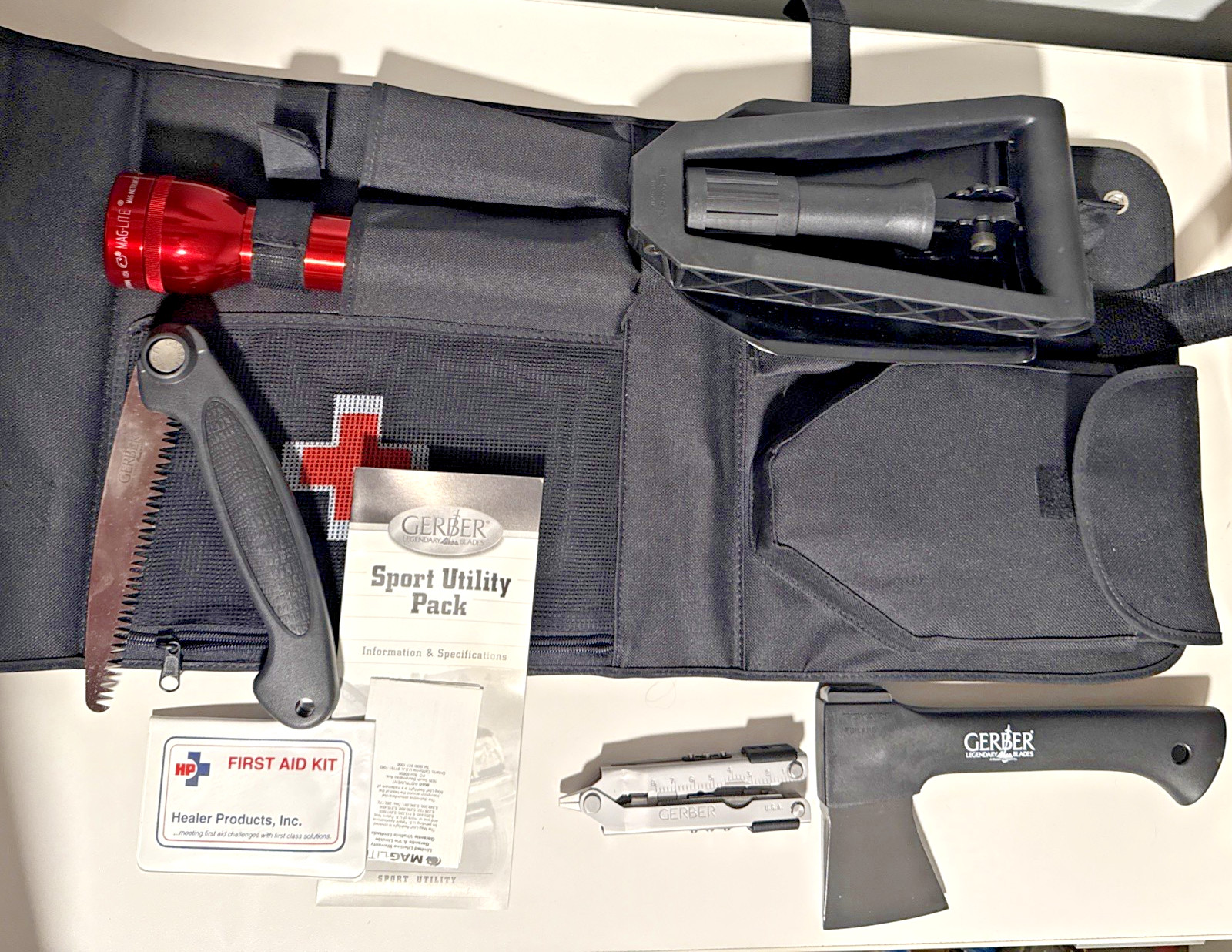 Gerber Sport Utility Pack Off Road Shovel/Axe/Multitool/Flashlight/Saw Survival