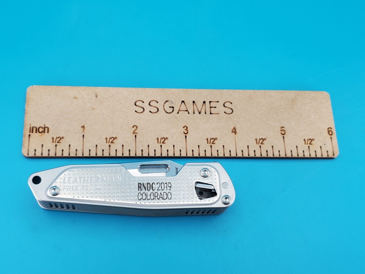 Leatherman FREE T2 Pocket Knife Multi-tool! RNDC 2019 COLORADO