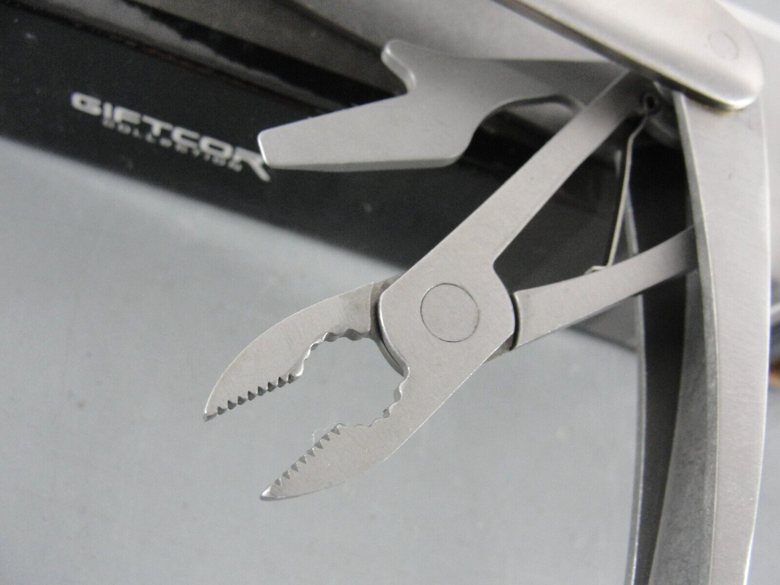 CORONA BEER CINCO DE MAYO 5 in 1 MULTI TOOL w/CASE 👑 SCISSORS PLIERS OPENER NEW