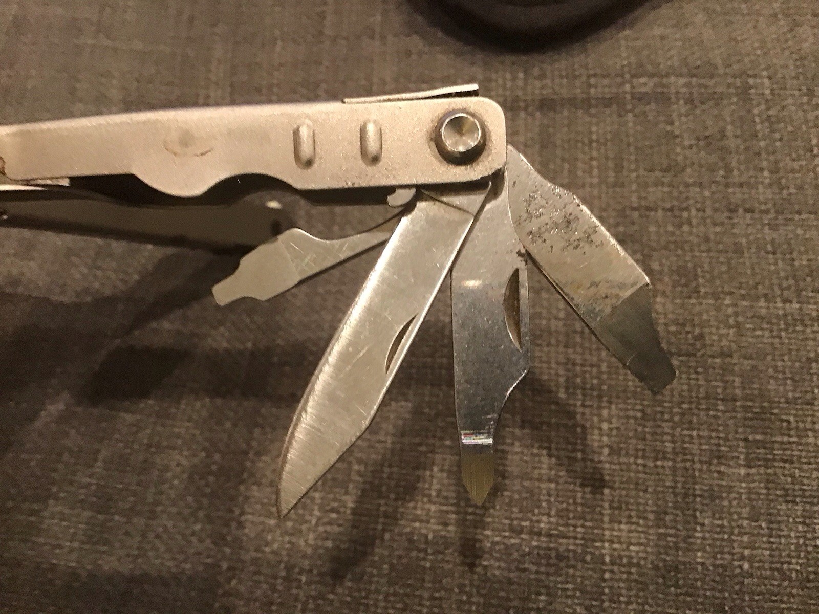 Schrade Tough Chip ST2 USA Multi Tool Stainless Steel Pouch Kit 10-in-1 Set