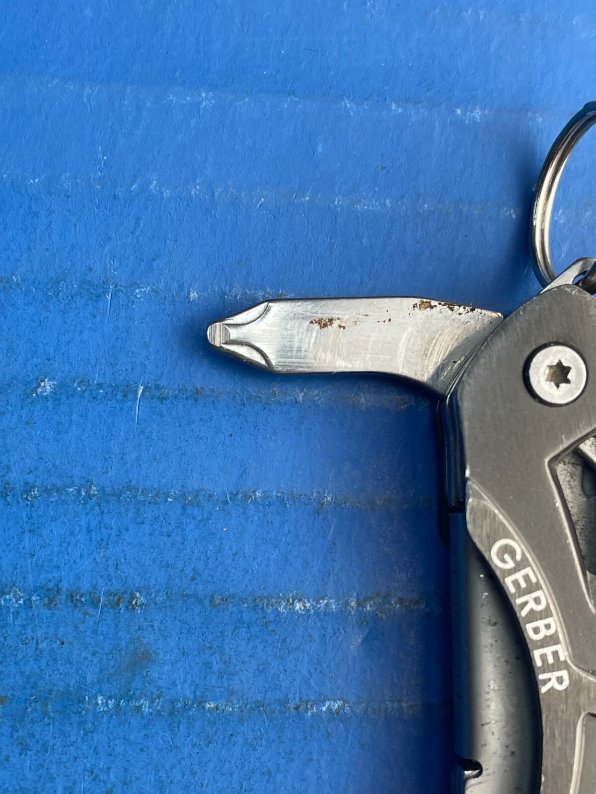 Gerber Clutch Multi-Tool Knife – Nail File – Pliers – Screwdrivers- Tweezer