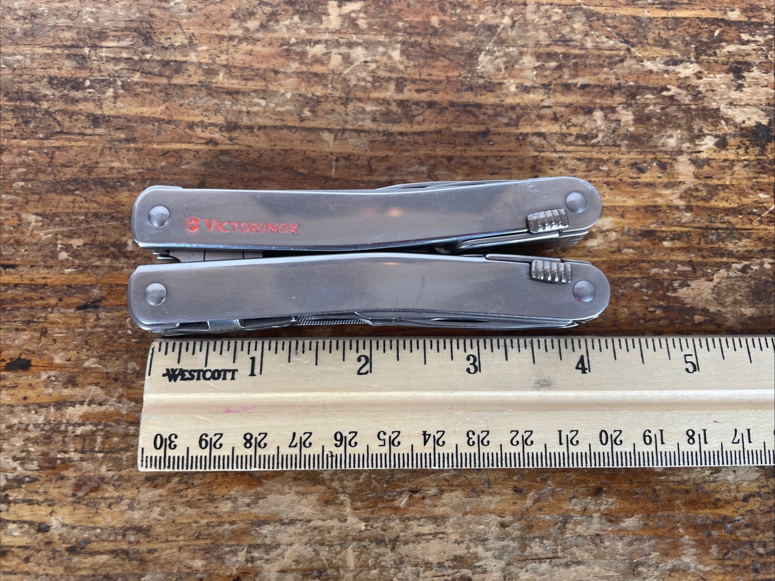 Victorinox Swiss Tool Spirit X Multi-Tool – Sheepsfoot Blade Good Used Condition