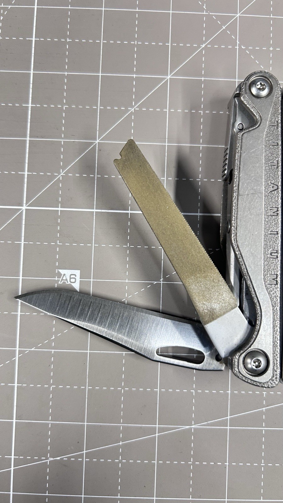 Leatherman Charge TTI Titanium S30V