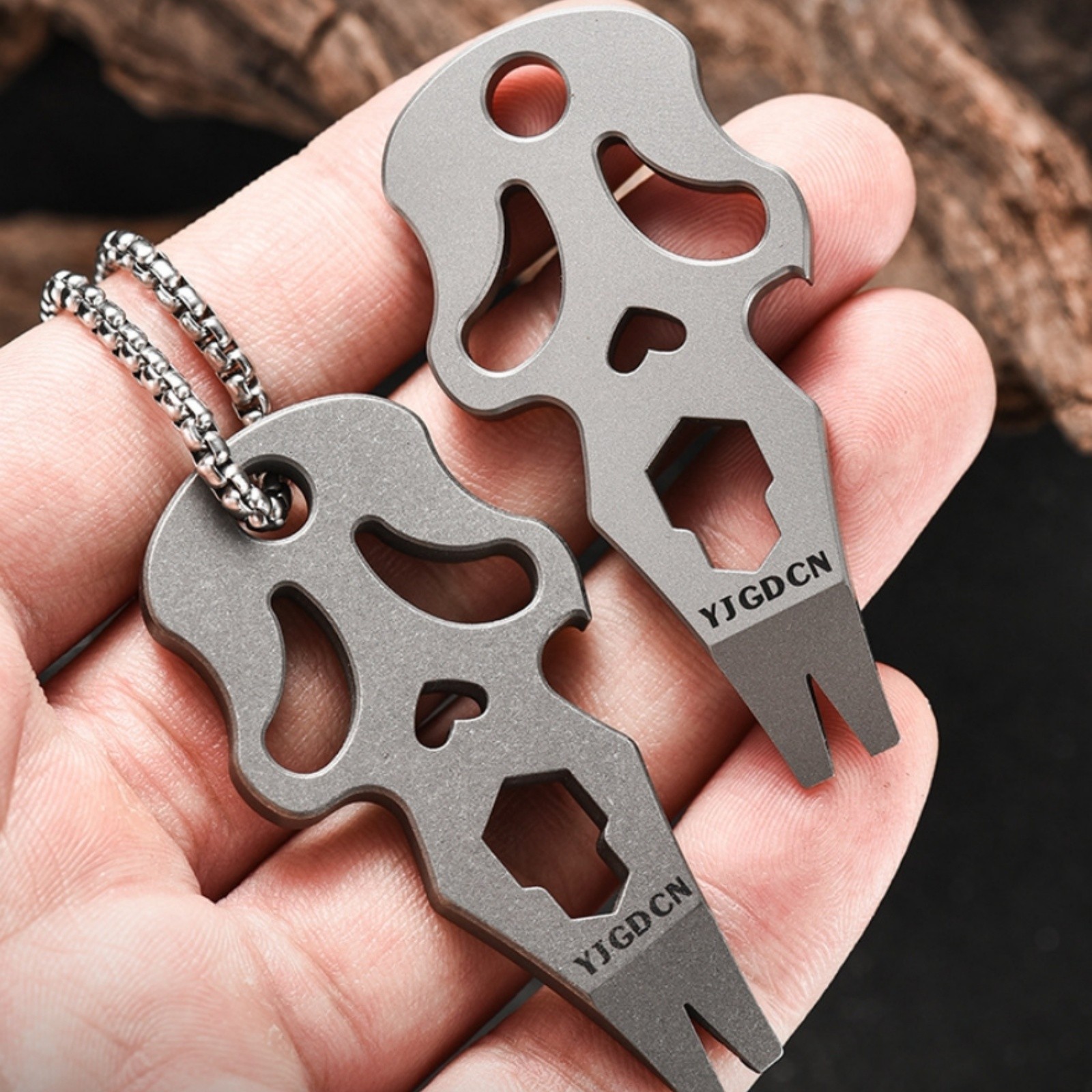 Titanium Alloy Skull EDC Pry Bar Multi Tool Keychain Bottle Opener Hex Wrench