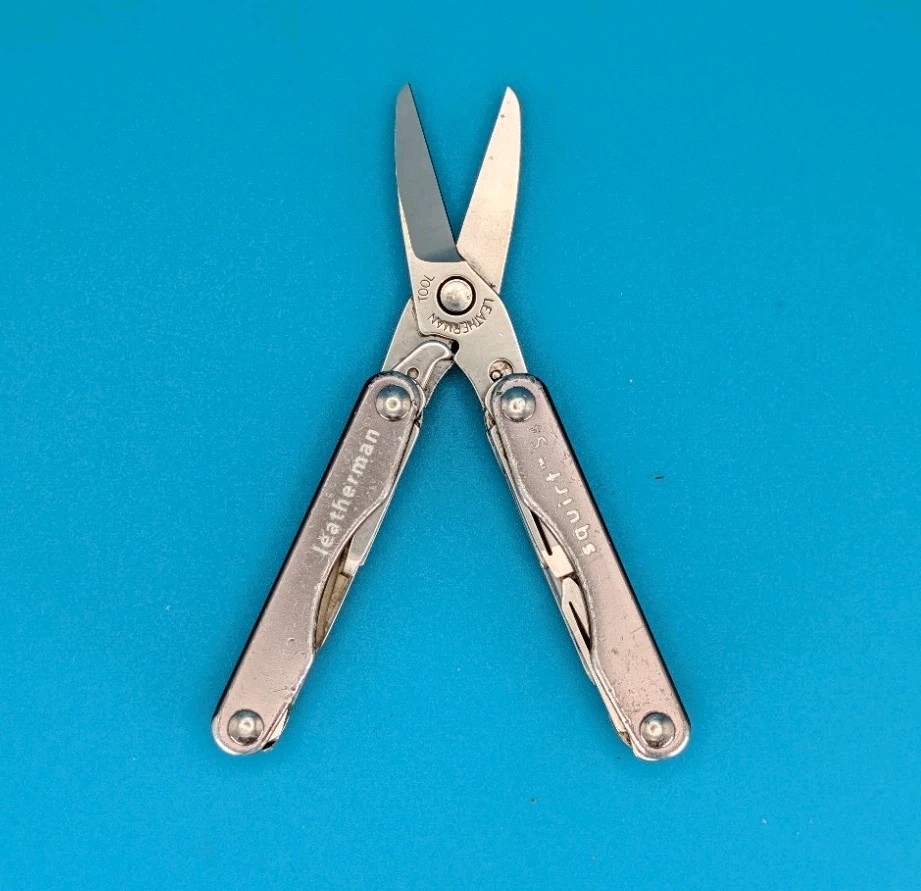 Leatherman Squirt S4 Multi-Tool, Key Ring, Retired, GRAY!