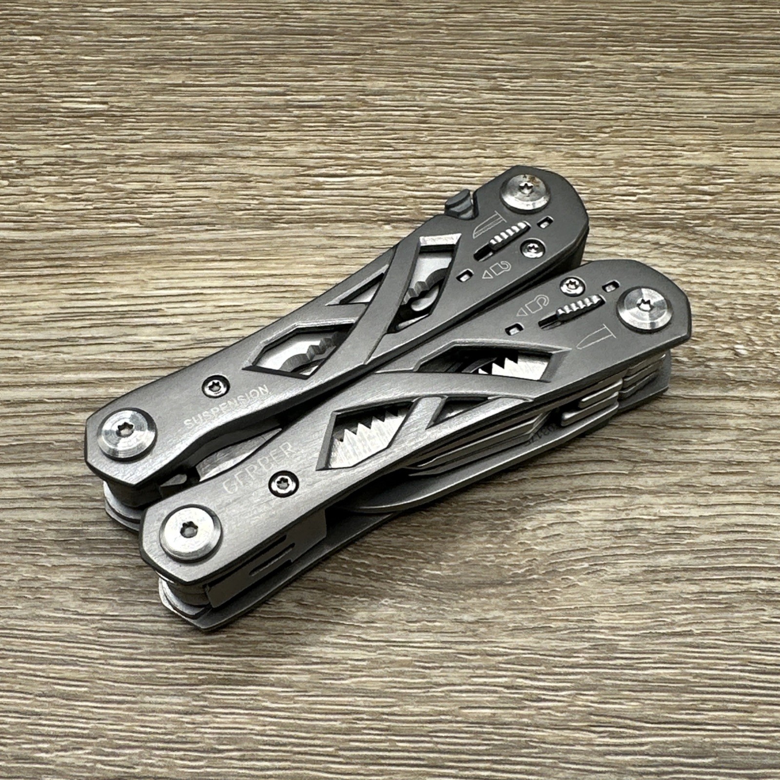 Gerber Suspension Multi Tool Pliers With Sheath Great Condition!