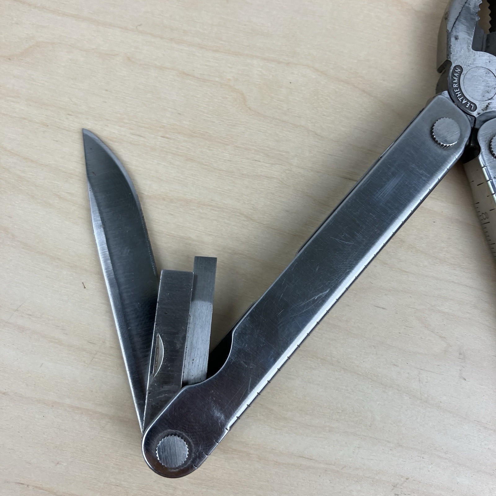 Retired 1995 Leatherman Multi-Tool US Reg TM 1325473 Portland OR w/ Leather Case